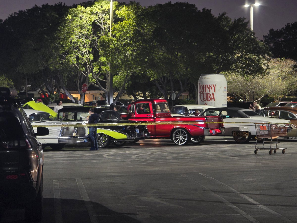 strallweat tweet media