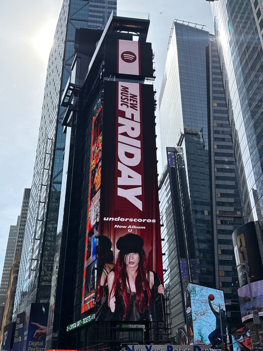 Regular degular fish (cait) #U tweet media