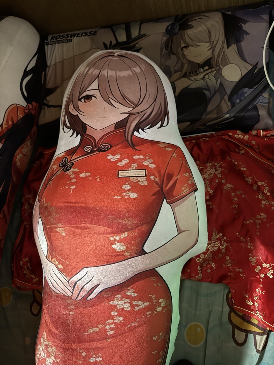 baba_meow's tweet photo. 沒什麼，只是想說，
這襪子我三個星期沒洗過
有點臭 https://t.co/OBUefbpu63