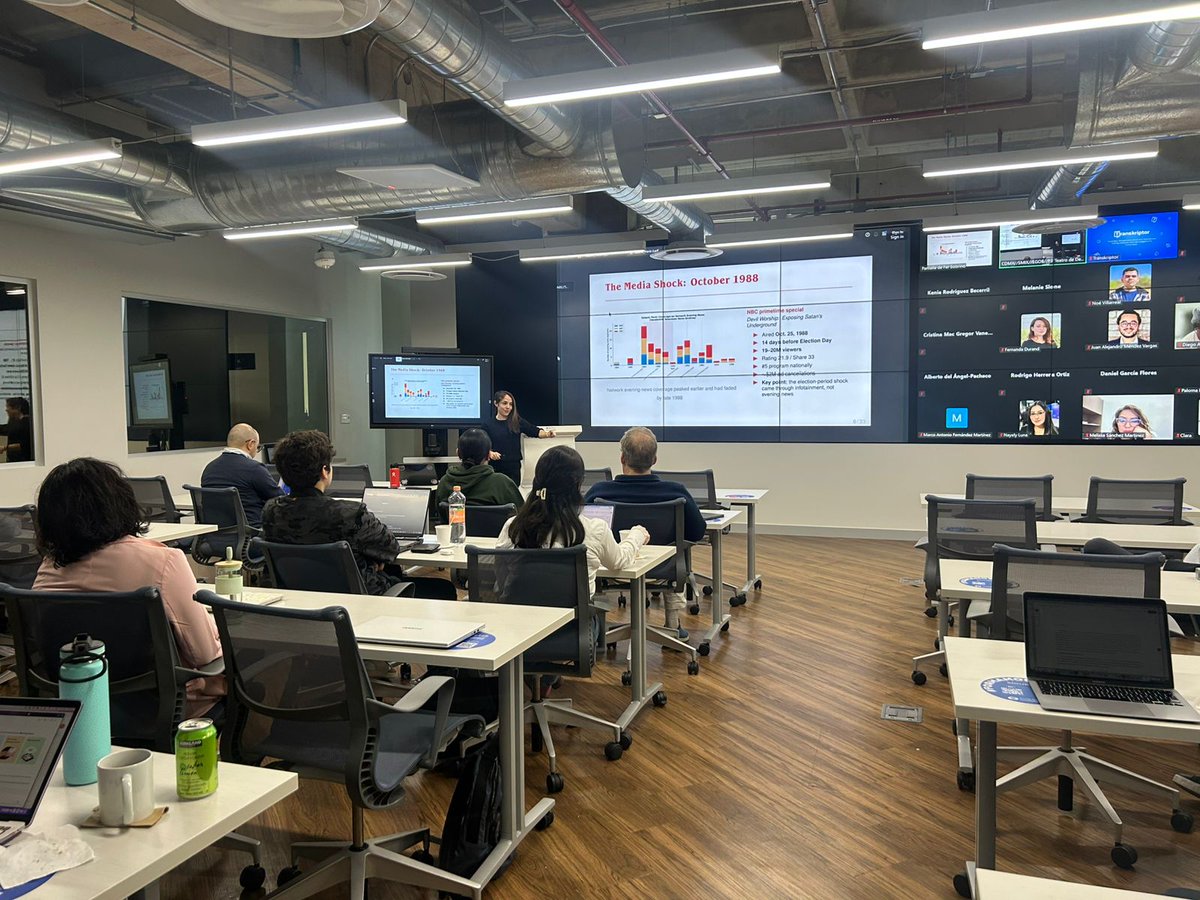 Escuela de Gobierno tweet media