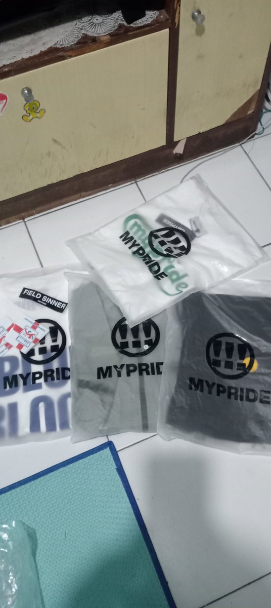 sadar diri tweet media