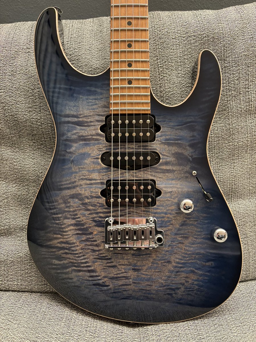 りきまる tweet media