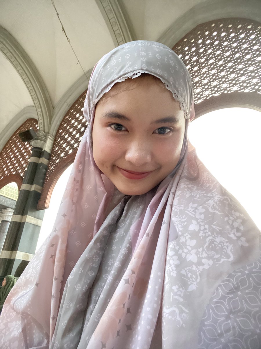 auraa🐴 tweet media