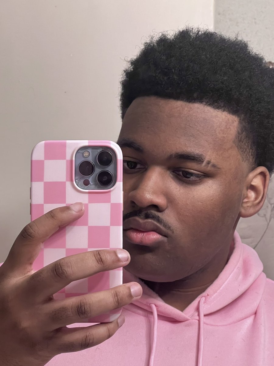 Pinky Boy KD ♡ tweet media