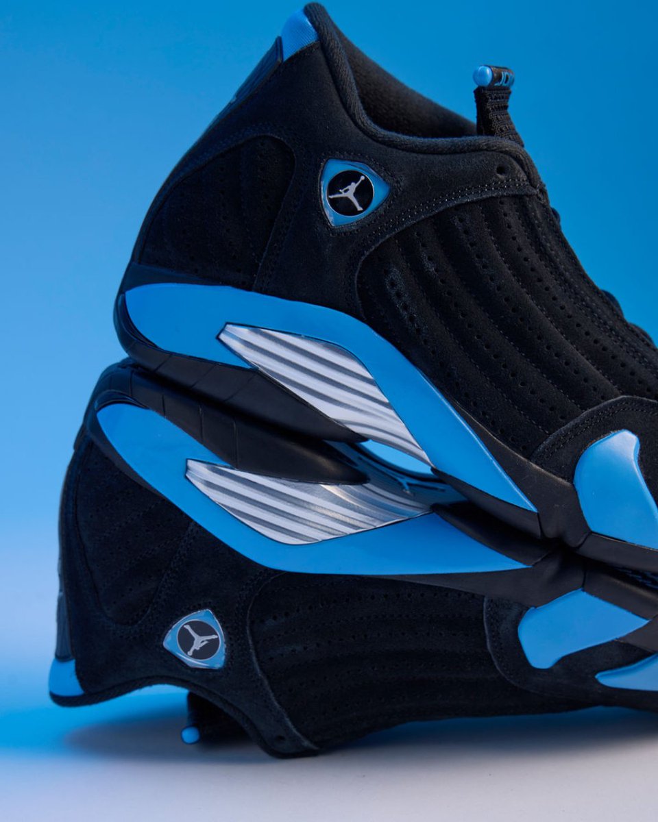 Foot Locker tweet media