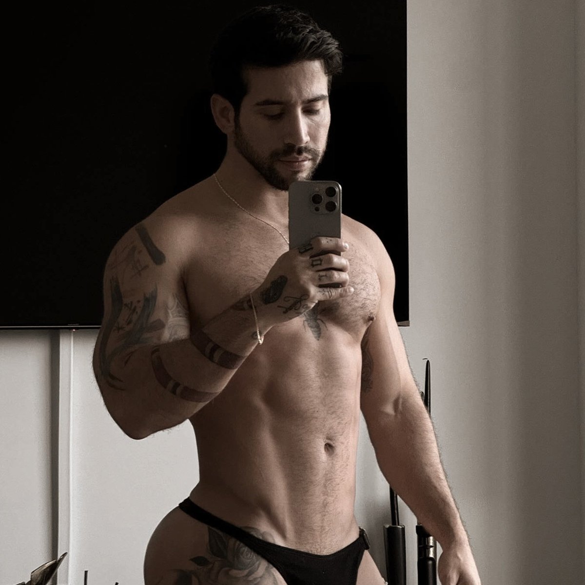 𝗛enrique tweet media