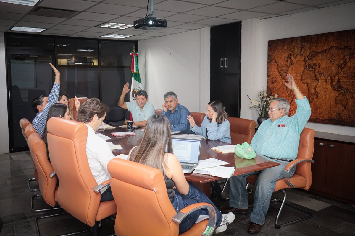 sonoracoves's tweet image. En #COVES realizamos la IV Sesión Ordinaria del Comité Interno de Adquisiciones. 📜✅
​Garantizamos un uso transparente y responsable de los recursos públicos en beneficio de las familias sonorenses. 🤝🏼🏠