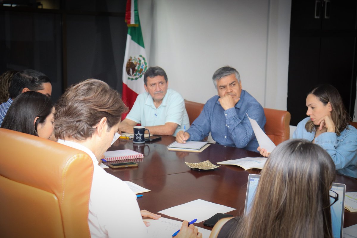 sonoracoves's tweet image. En #COVES realizamos la IV Sesión Ordinaria del Comité Interno de Adquisiciones. 📜✅
​Garantizamos un uso transparente y responsable de los recursos públicos en beneficio de las familias sonorenses. 🤝🏼🏠