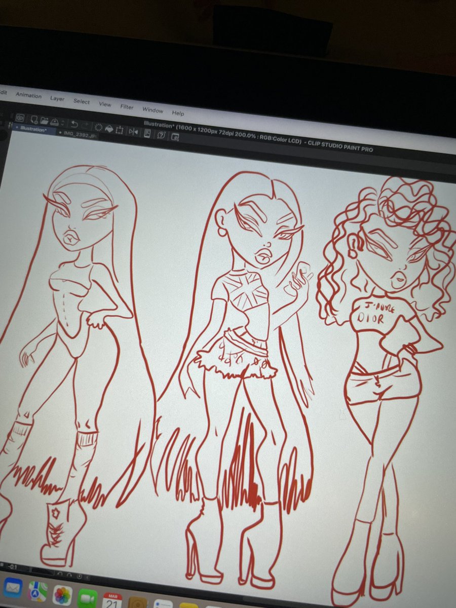 Meg ᥫ᭡ IS RELEVANT 📸 tweet media