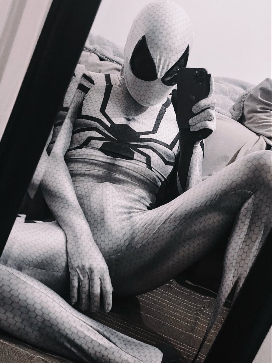 Zentai Bulge tweet media
