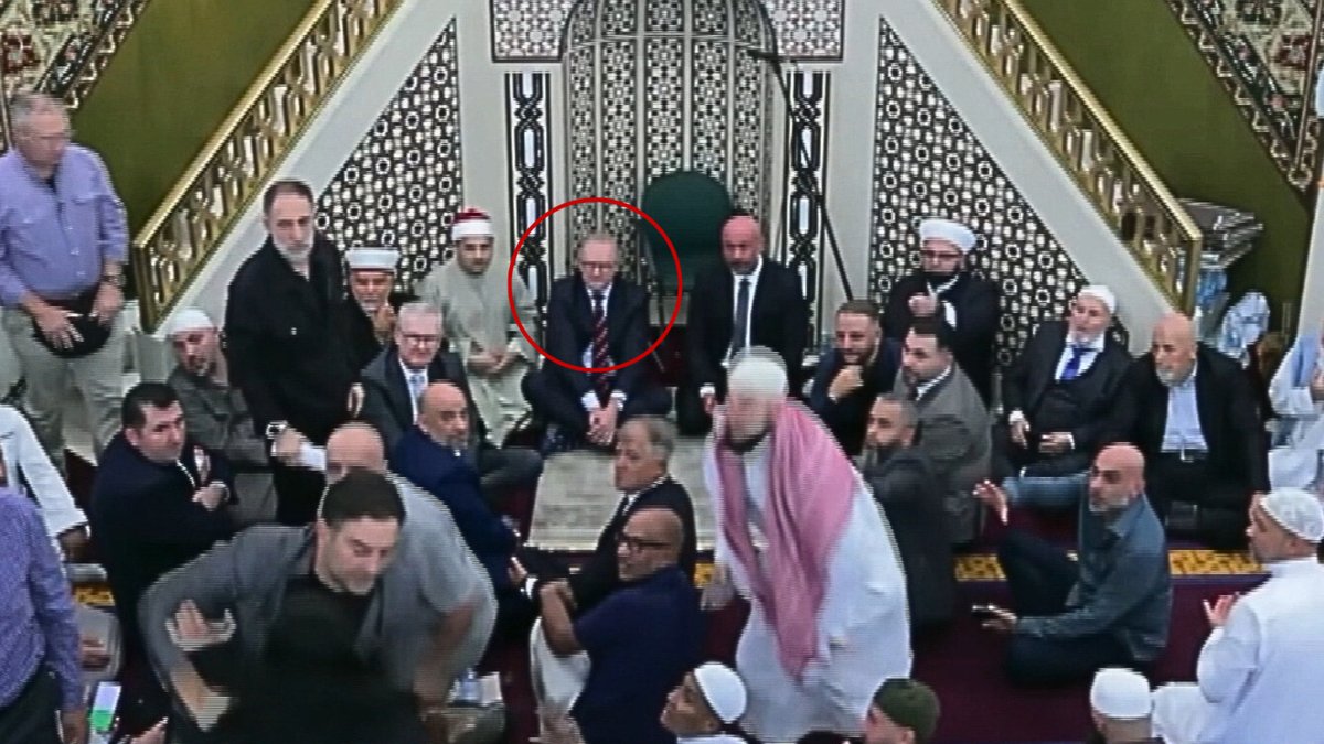 Reason Awakens tweet media