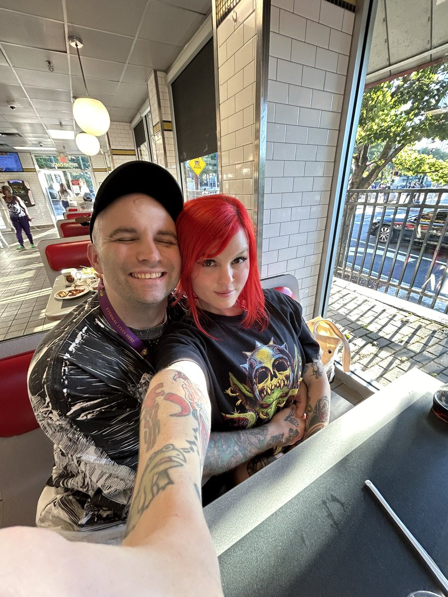 𓋼𓍊𝒦𝑒𝓃𝓏𝒾𝑒𓍊𓋼 tweet media