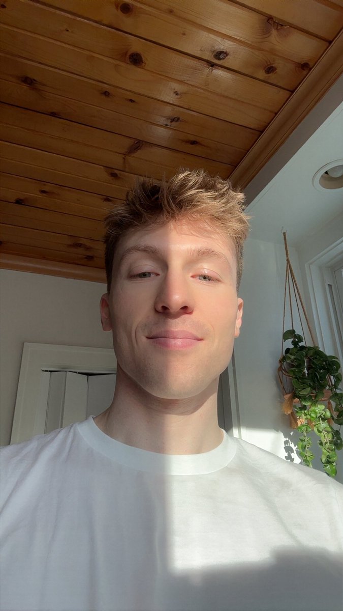 👨🏼💻 tweet media