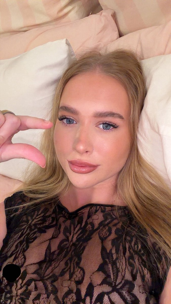 Scarlett tweet media