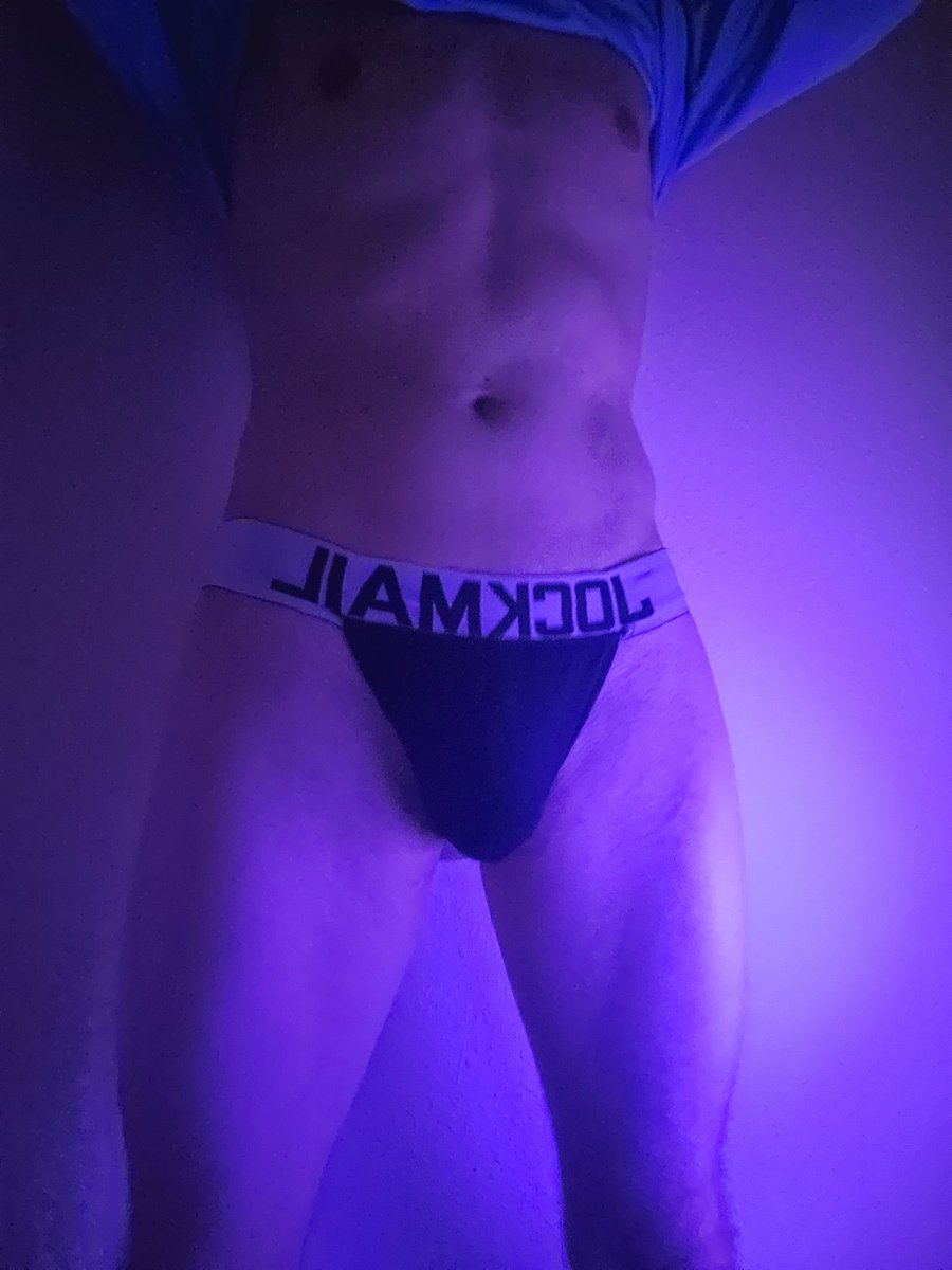 lewderz's tweet photo. Don't mind the strap https://t.co/4uSI7FfqZi
