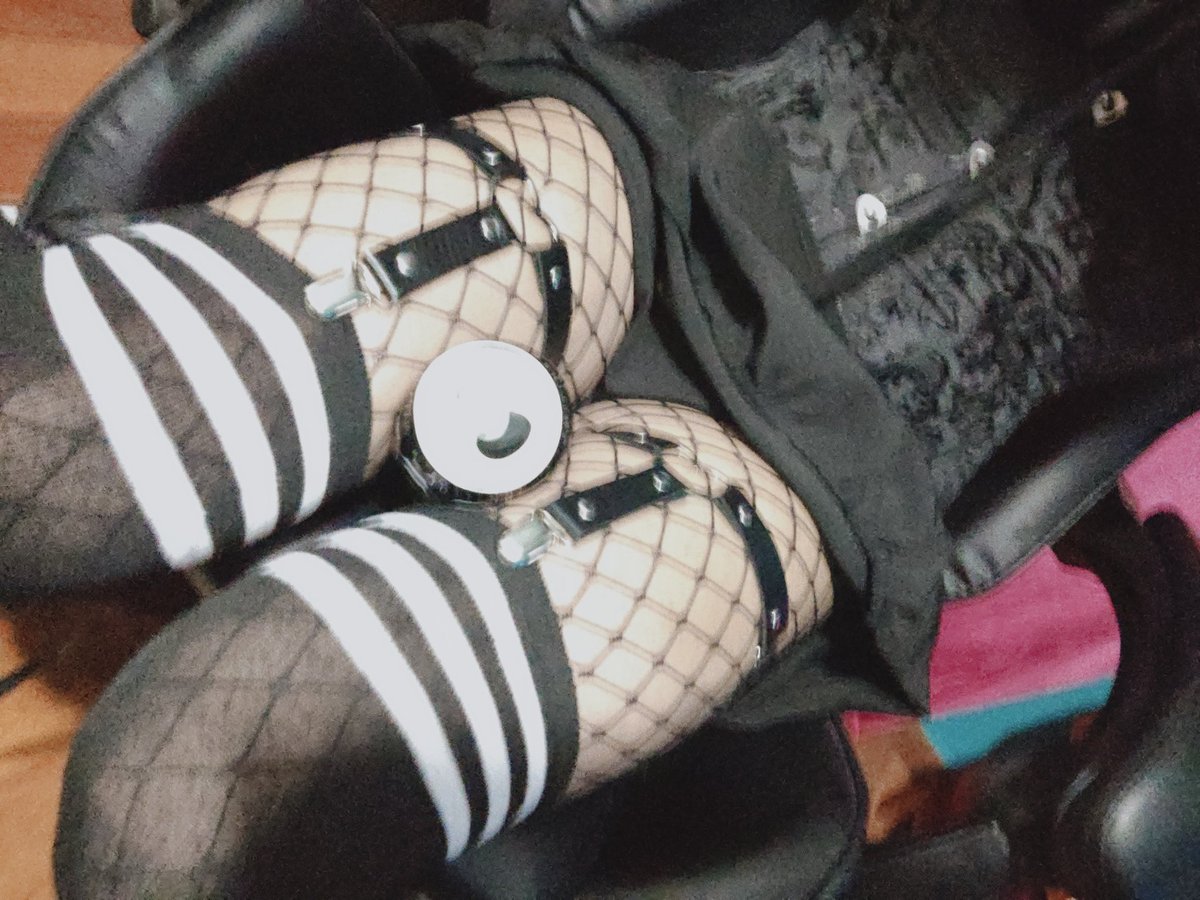 🖤 ABRIL🤍 tweet media