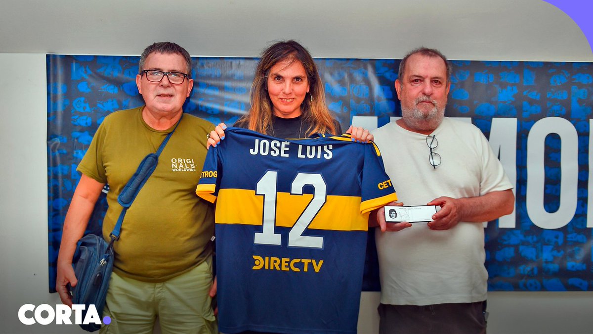 Boca Juniors restituyó el carnet de socio a los familiares de José Luis Hazan, que fue desaparecido durante la última dictadura militar.

Corta.com