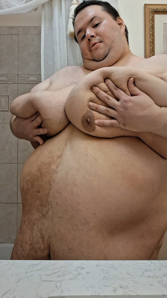 chubbybear94 tweet media