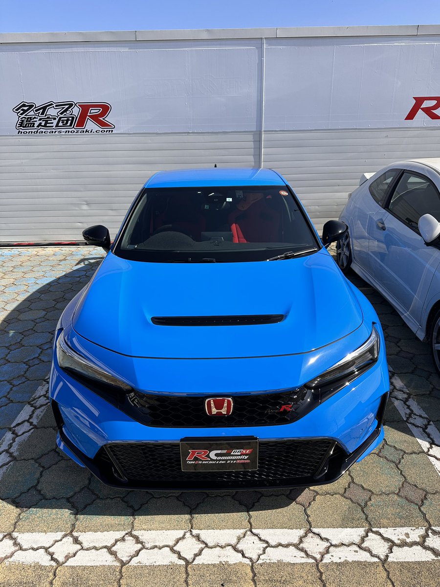 ミツル tweet media