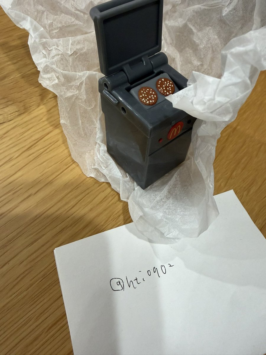 つきまる tweet media