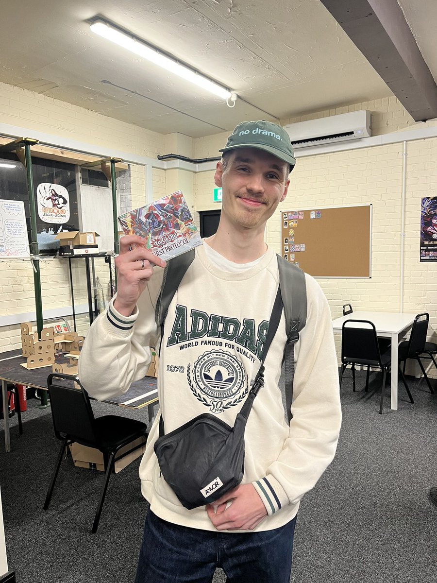 Lampi_ygo tweet media