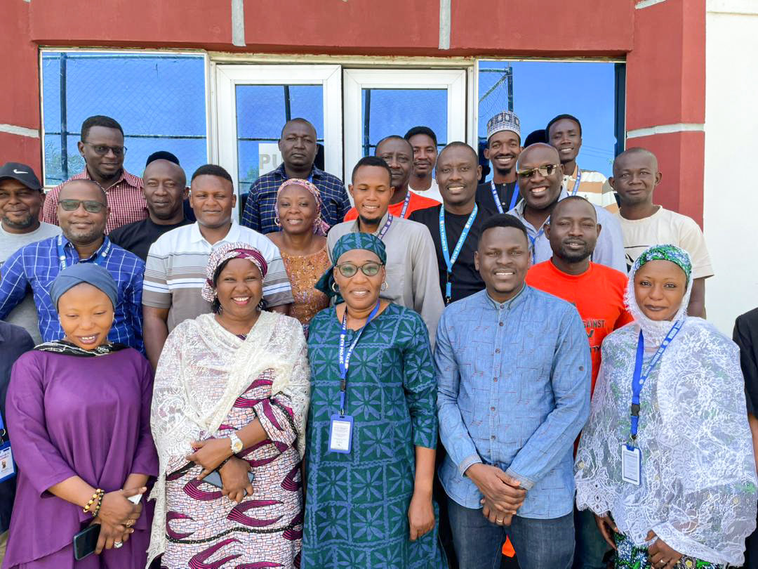 EynProjects's tweet photo. Our FSL team from Damasak &amp; Kaga LGAs gathered in Maiduguri for a capacity-building training to strengthen technical &amp; operational skills.
Focus areas: food security analysis, market assessments, CVA, livelihood programming, safeguarding, fraud prevention &amp; report writing. https://t.co/A0QisMQa8P
