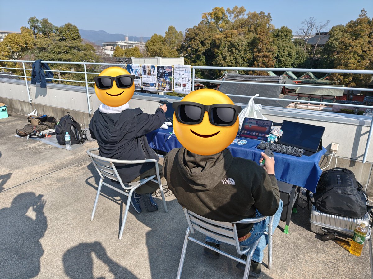 よしひさ tweet media