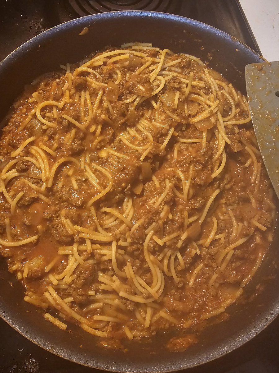 wuffiebutt's tweet photo. @DeerLoaf I made deer spaghetti. Sorry. https://t.co/oMs3ogl4Gq