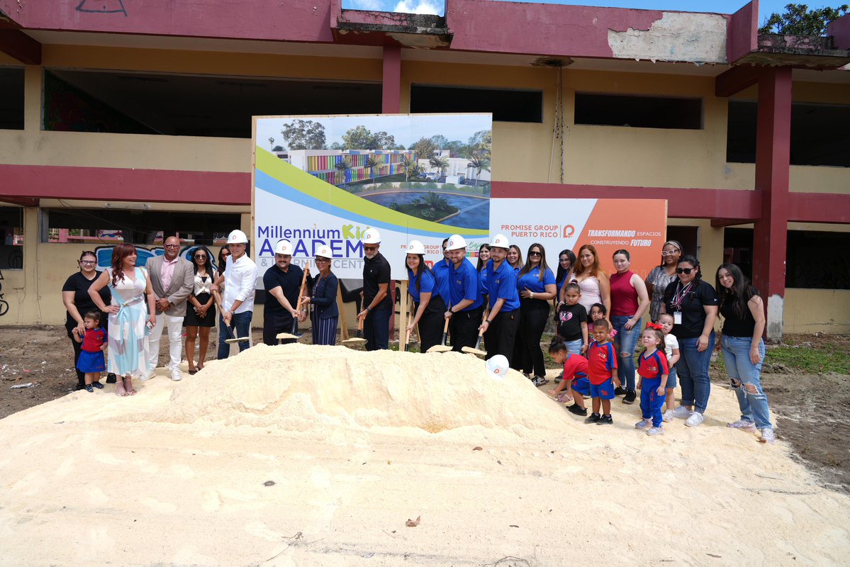 White Canvas tweet media