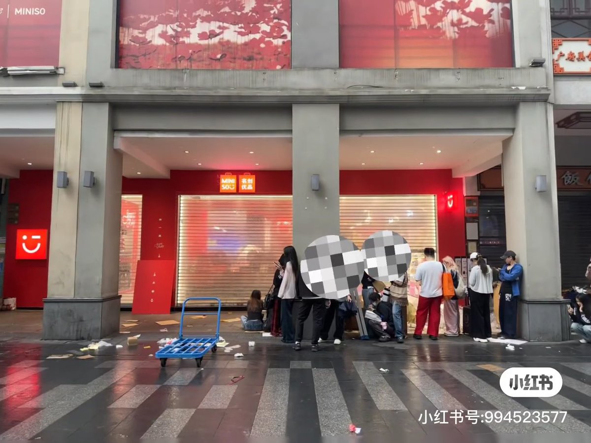 sdington tweet media