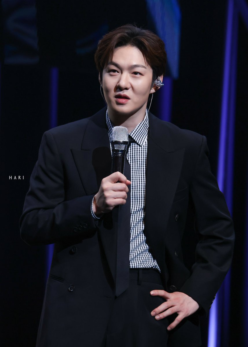 ๐๐๐๐(์ฐฝ์ญํ๋ฆฌ) tweet media