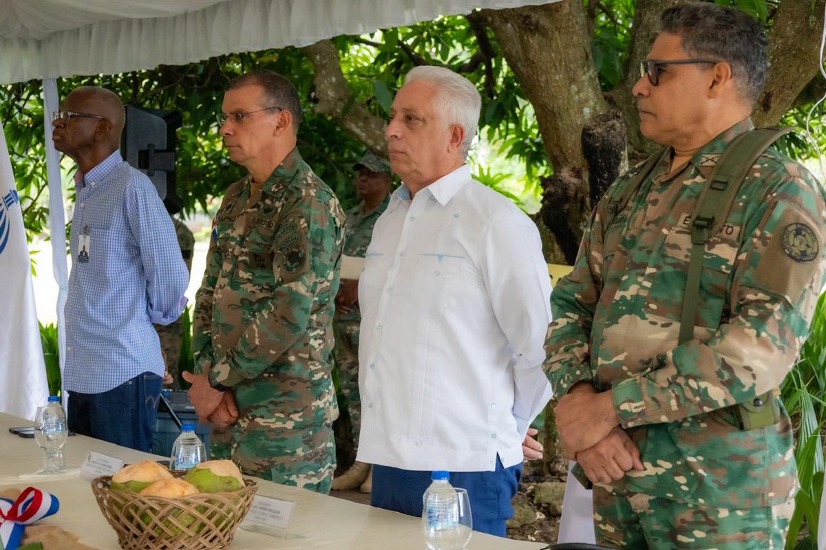 Ejército de República Dominicana tweet media