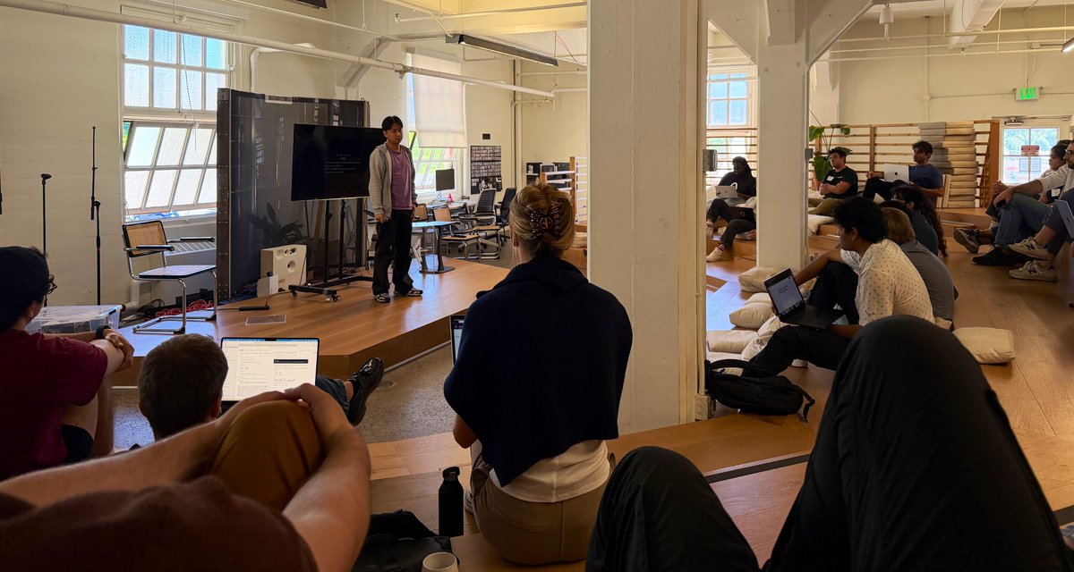 Adrianna Lakatos tweet media