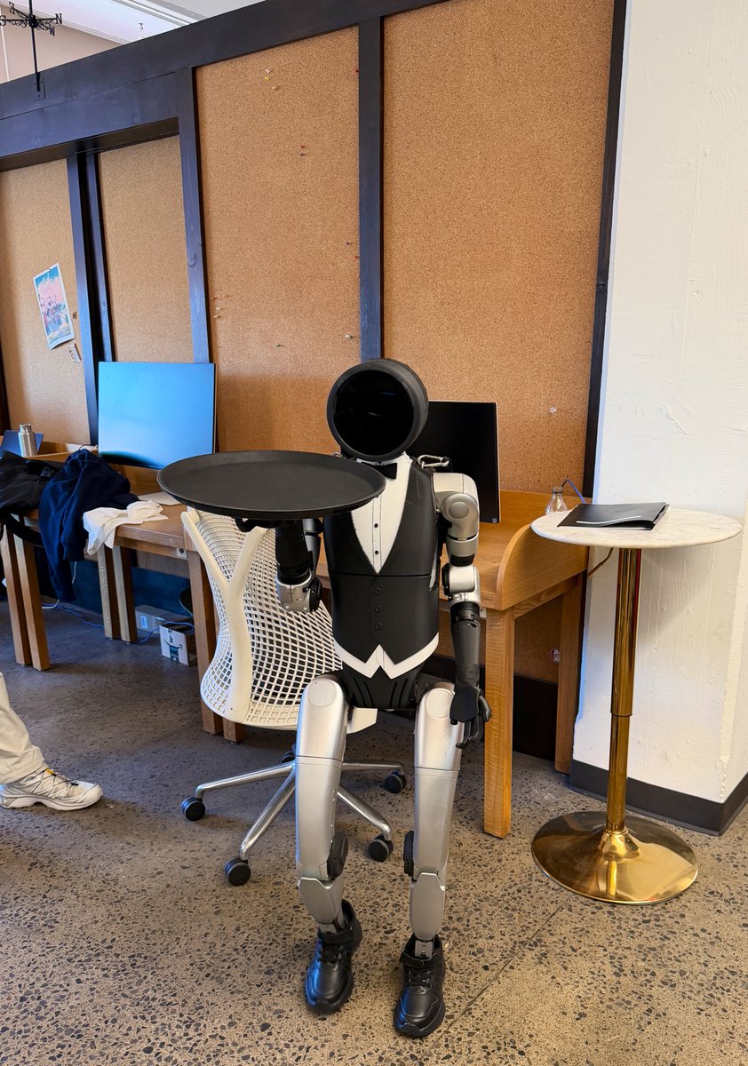 Adrianna Lakatos tweet media