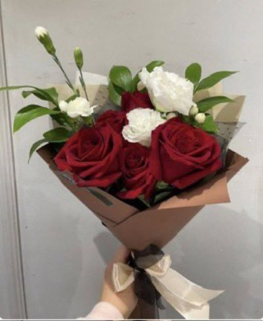 henriqez tweet media