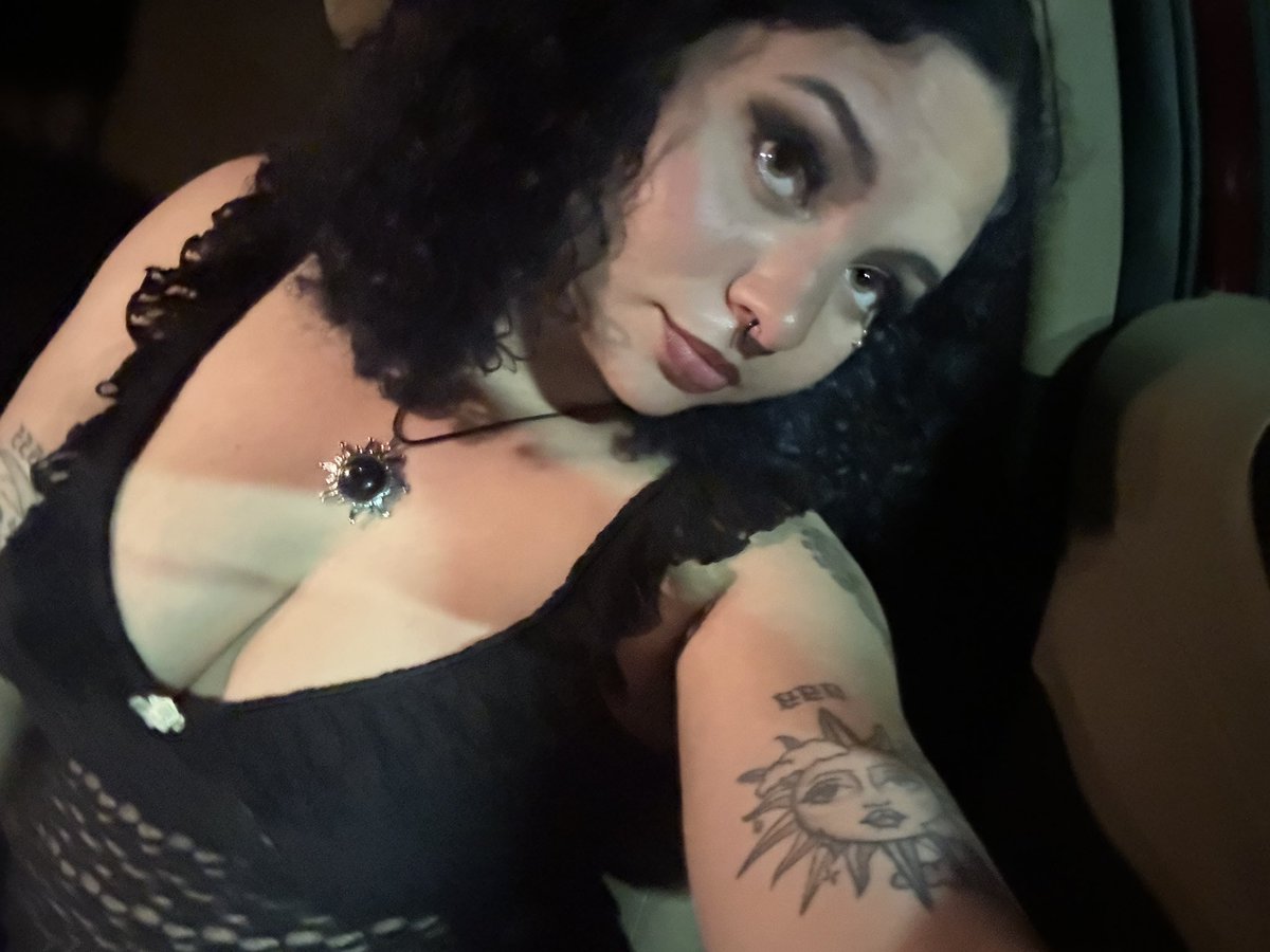 ⋆˚꩜。 ryy ⋆˚꩜。 tweet media