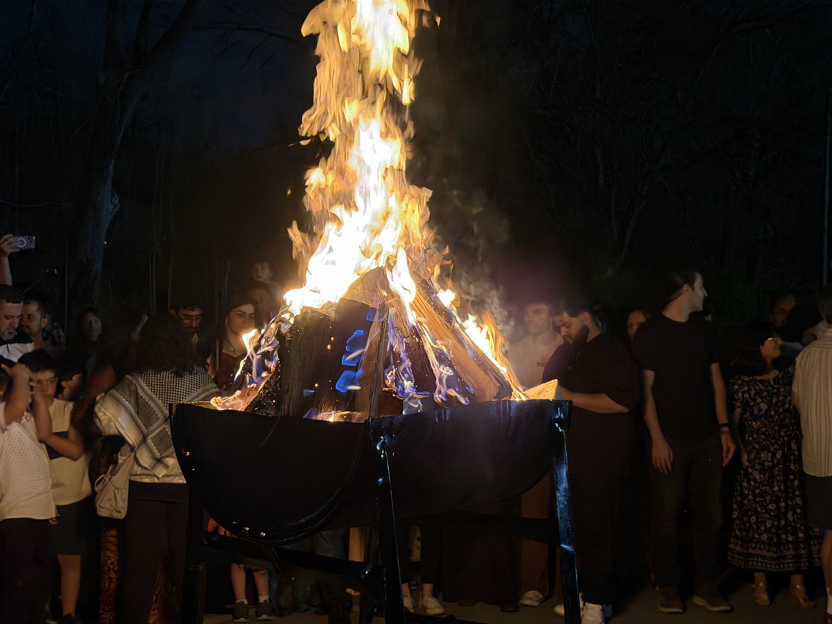 diyarkurda's tweet photo. Kurdish Americans in Nashville, often called “Little Kurdistan,” celebrate Newroz with festive gatherings and the lighting of fire, marking the Kurdish New Year and the arrival of spring. https://t.co/OBNDXdy5PL