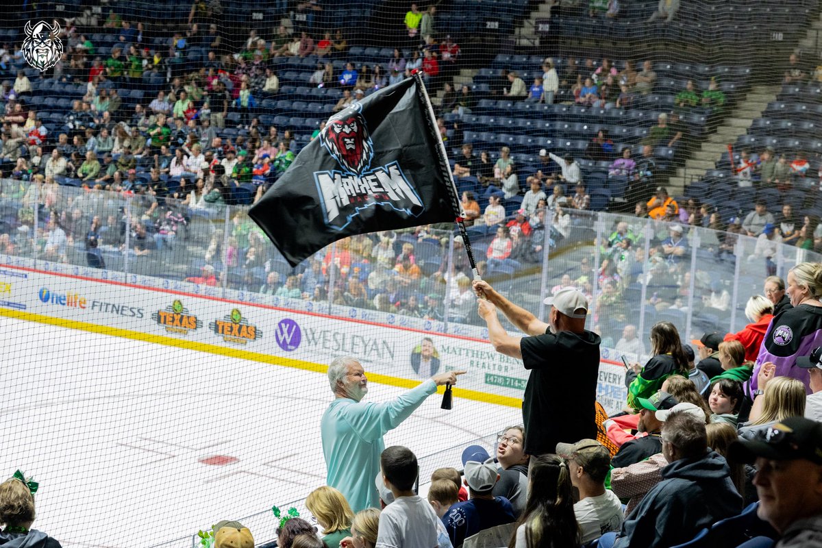 MaconMayhem's tweet photo. Shamrocks and Slapshots 🍀

#AllOutMayhem | #MACvFAY https://t.co/BeghLLM6lB