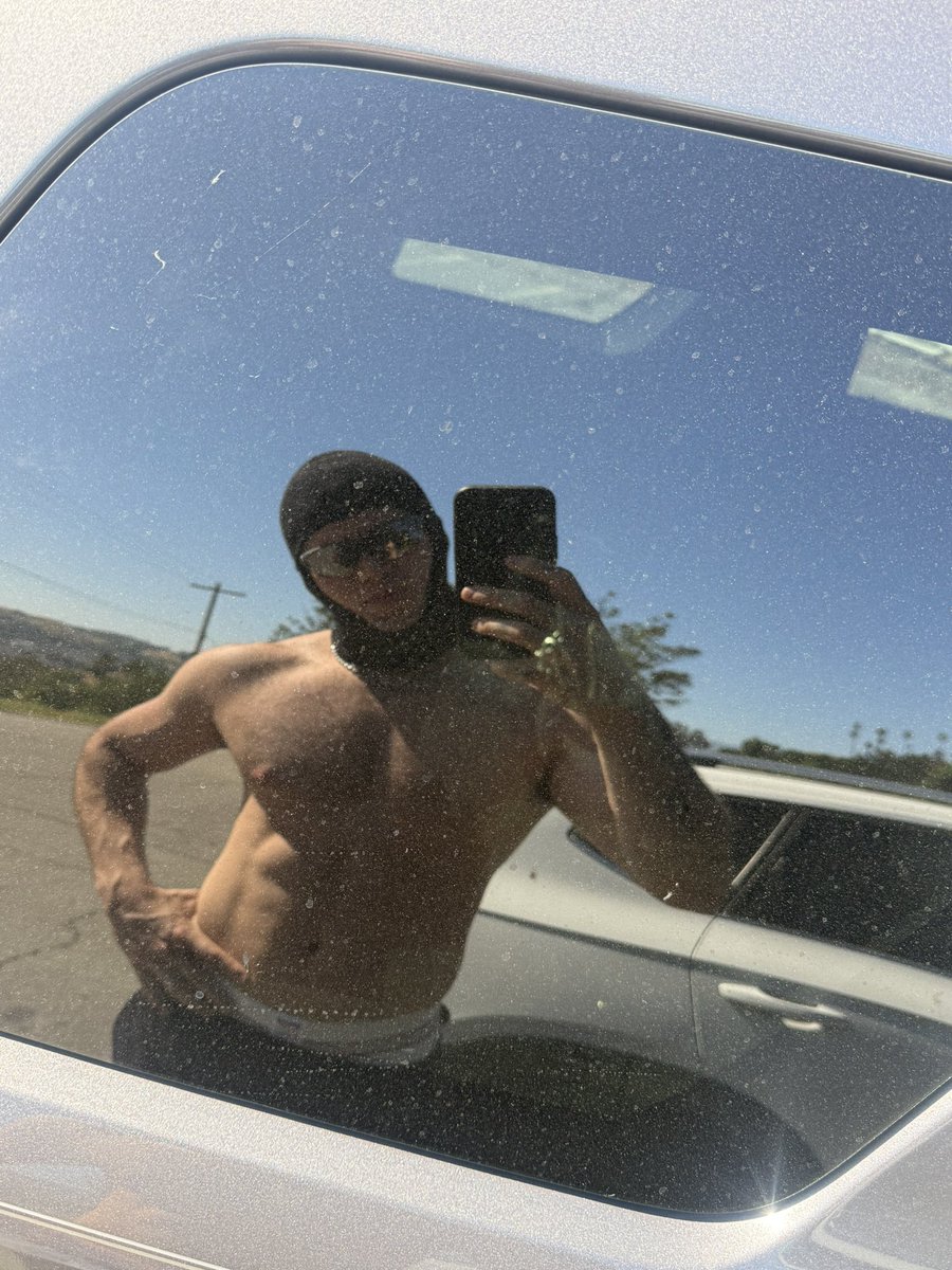 boydivin3's tweet photo. 🔫 https://t.co/9PNM9JowX6