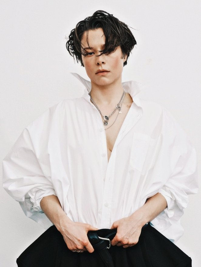 # angela ♡ cregan tweet media