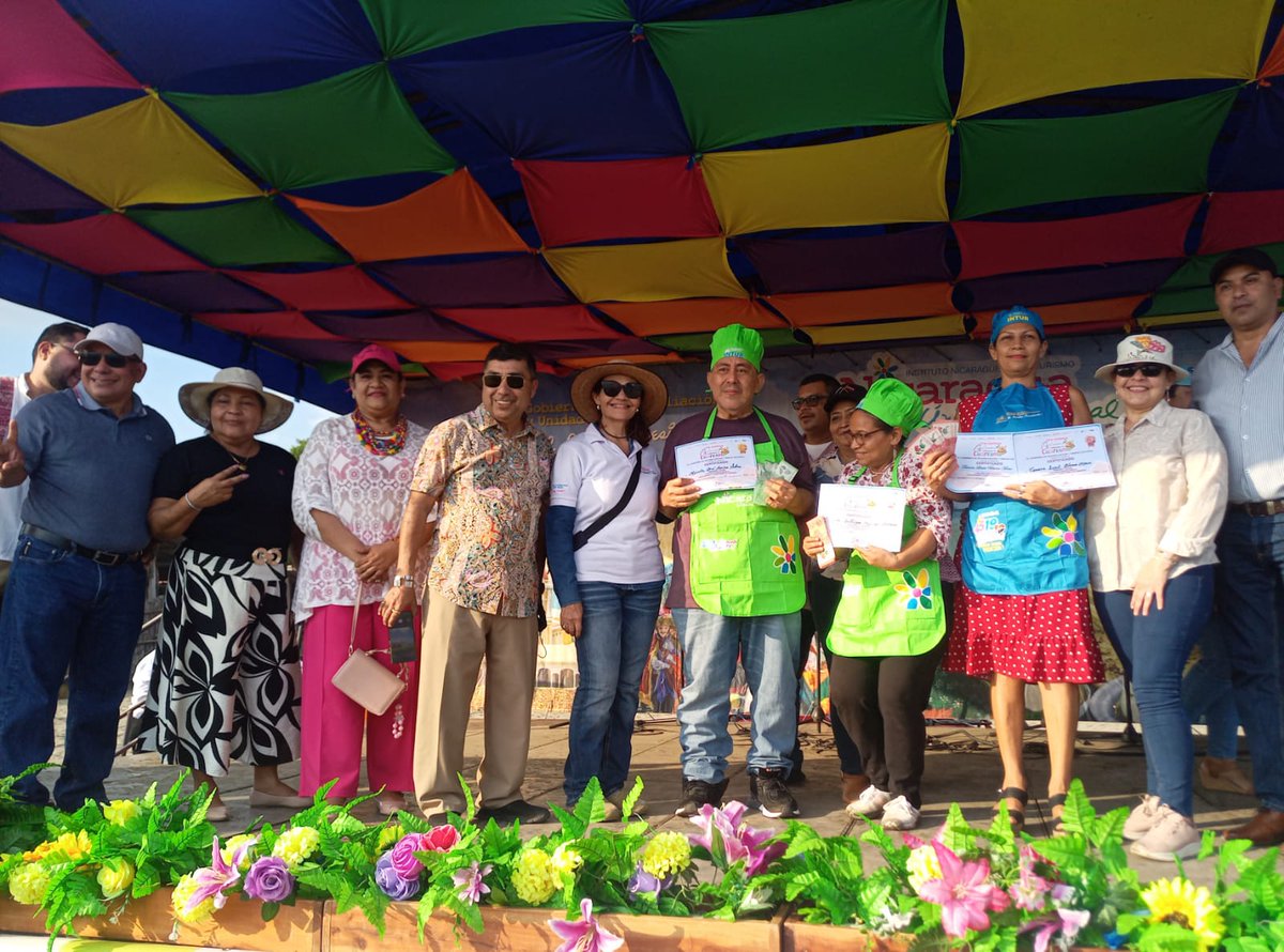 Asi se vivió el Festival departamental de Gastronomía y Tradiciones de Cuaresma, de Managua, en el Centro Turístico Pochomil 🥘

Felicitamos al ganador:

Primer Lugar: Marvin José Araica Salas, del municipio de Mateare

#NicaraguaFascinanteIrresistible 
#Managua #Nicaragua