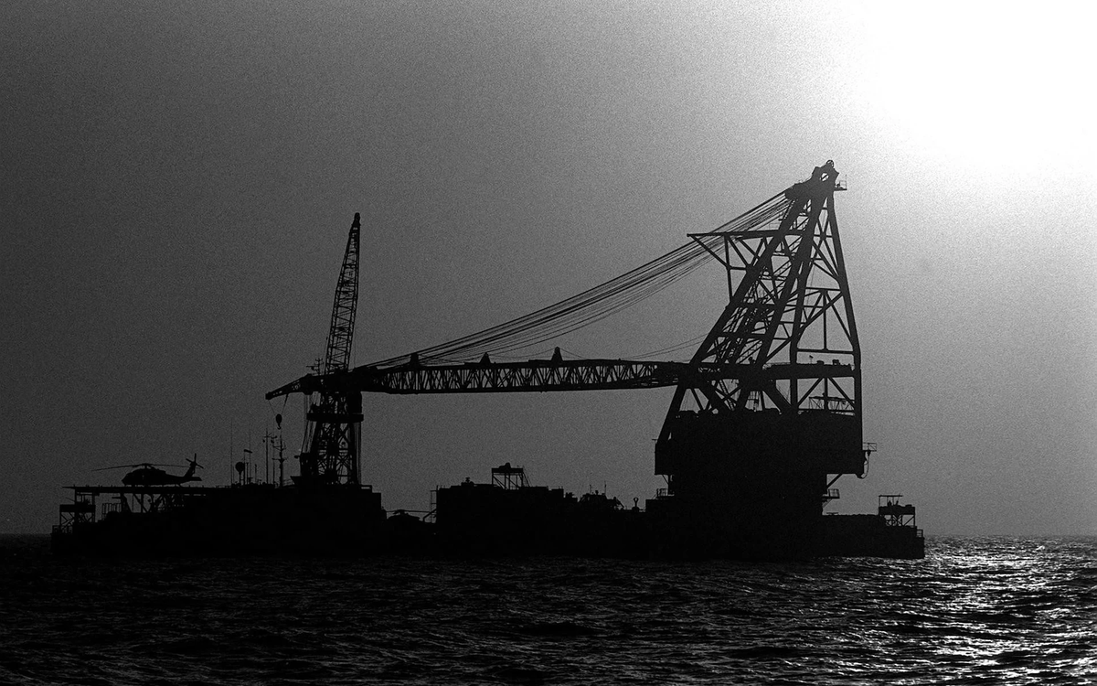 A long-ago covert operation shows how special forces could reopen Hormuz

The US and UK need to replicate a daring 1980s mission
By Hamish de Bretton - Gordon   -  The Telegraph 

The world’s attention is now fixed on a narrow but strategically essential stretch of water: the