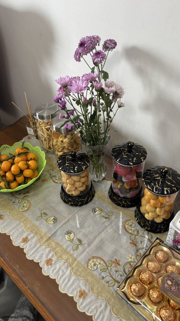 nyoo 🦖 tweet media