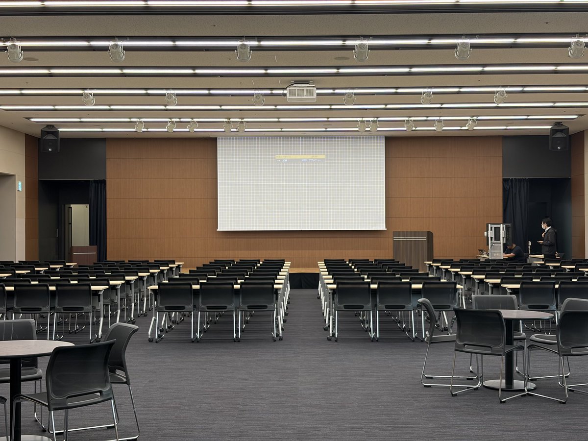 agilepbl's tweet photo. 本日は #AgilePBL祭り です！
人が入る前の会場のようすです🥳 https://t.co/vYCap5BkIp