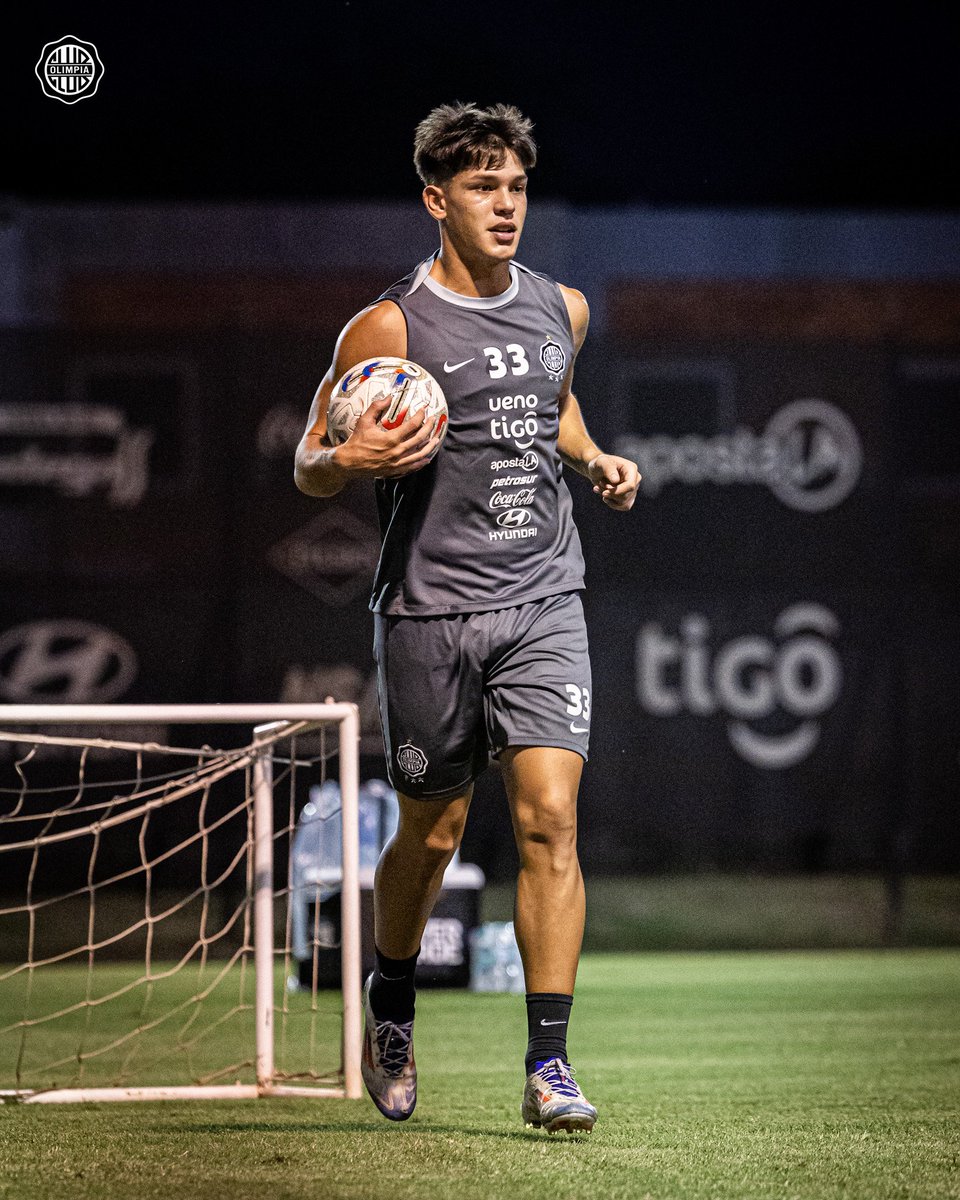 Club Olimpia tweet media