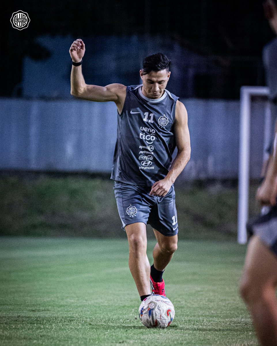 Club Olimpia tweet media