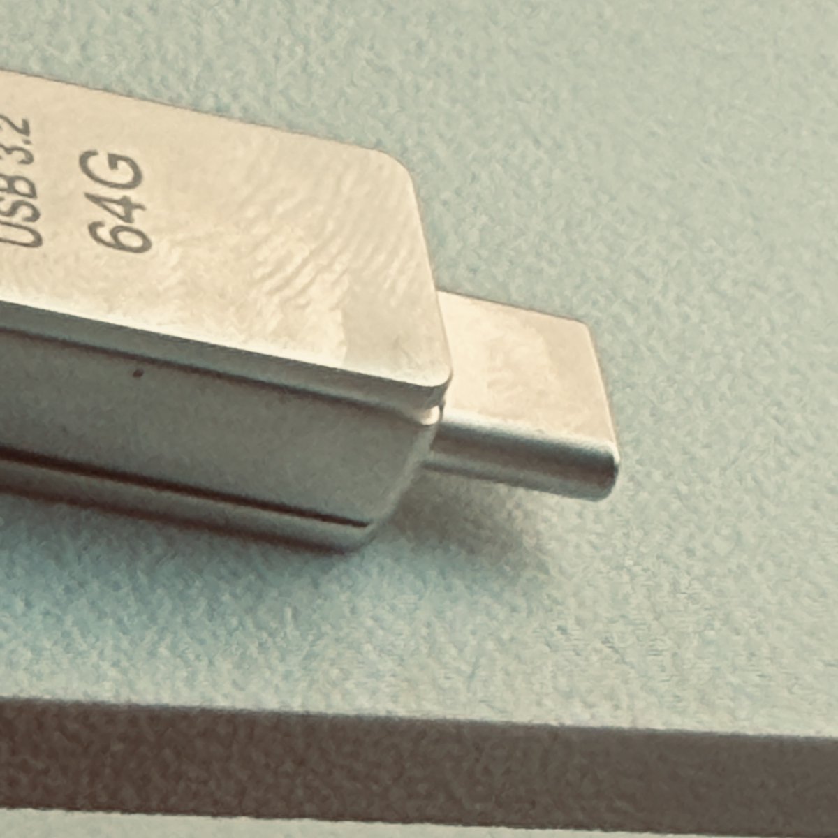 コレサワシゲユキ/でこうさぎ tweet media