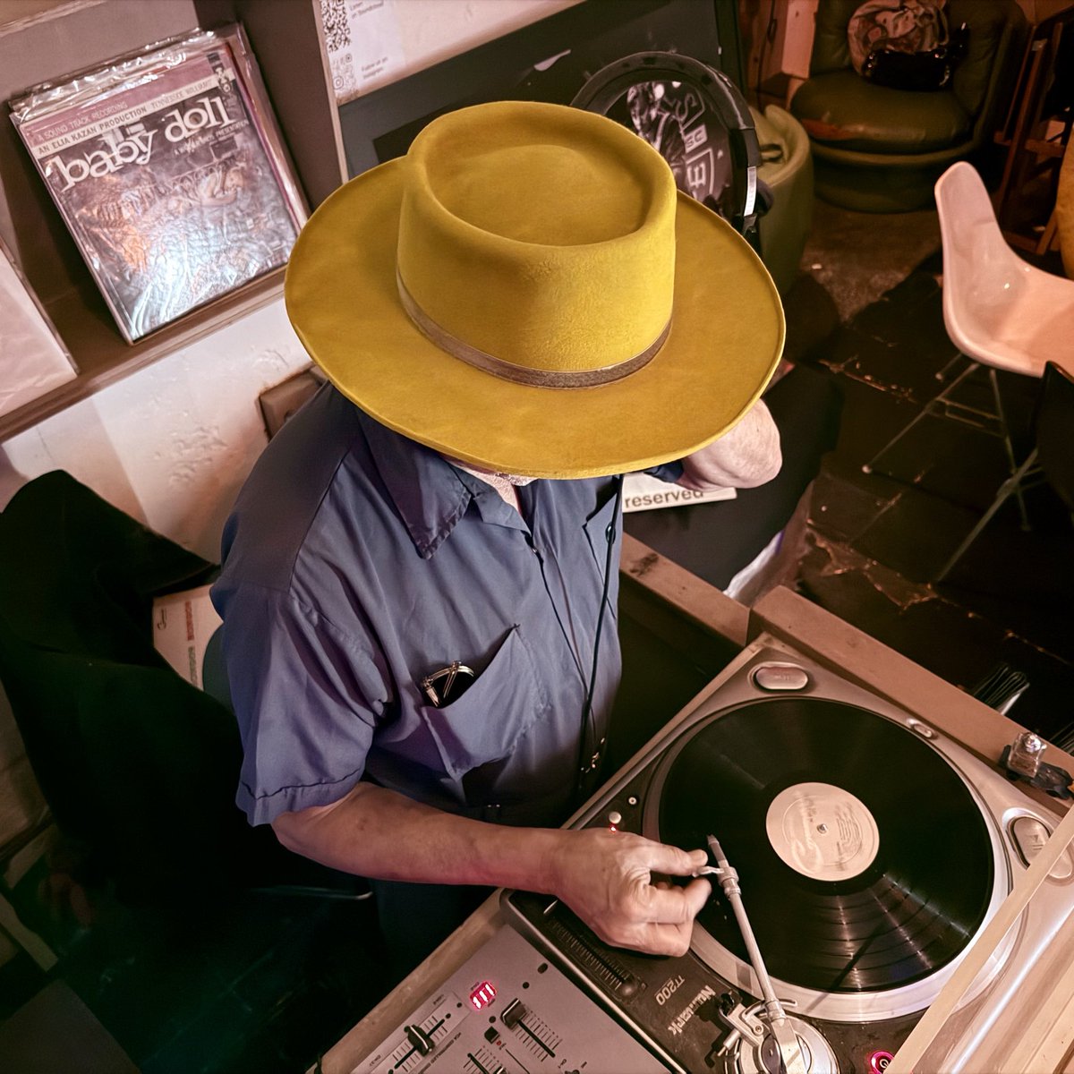 Suis Generis tweet media