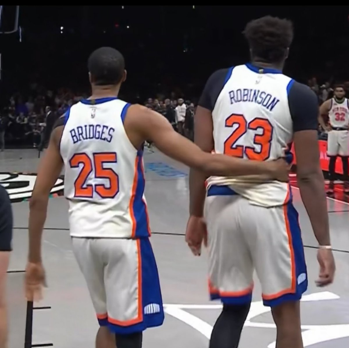 sports live tweeter yadira tweet media