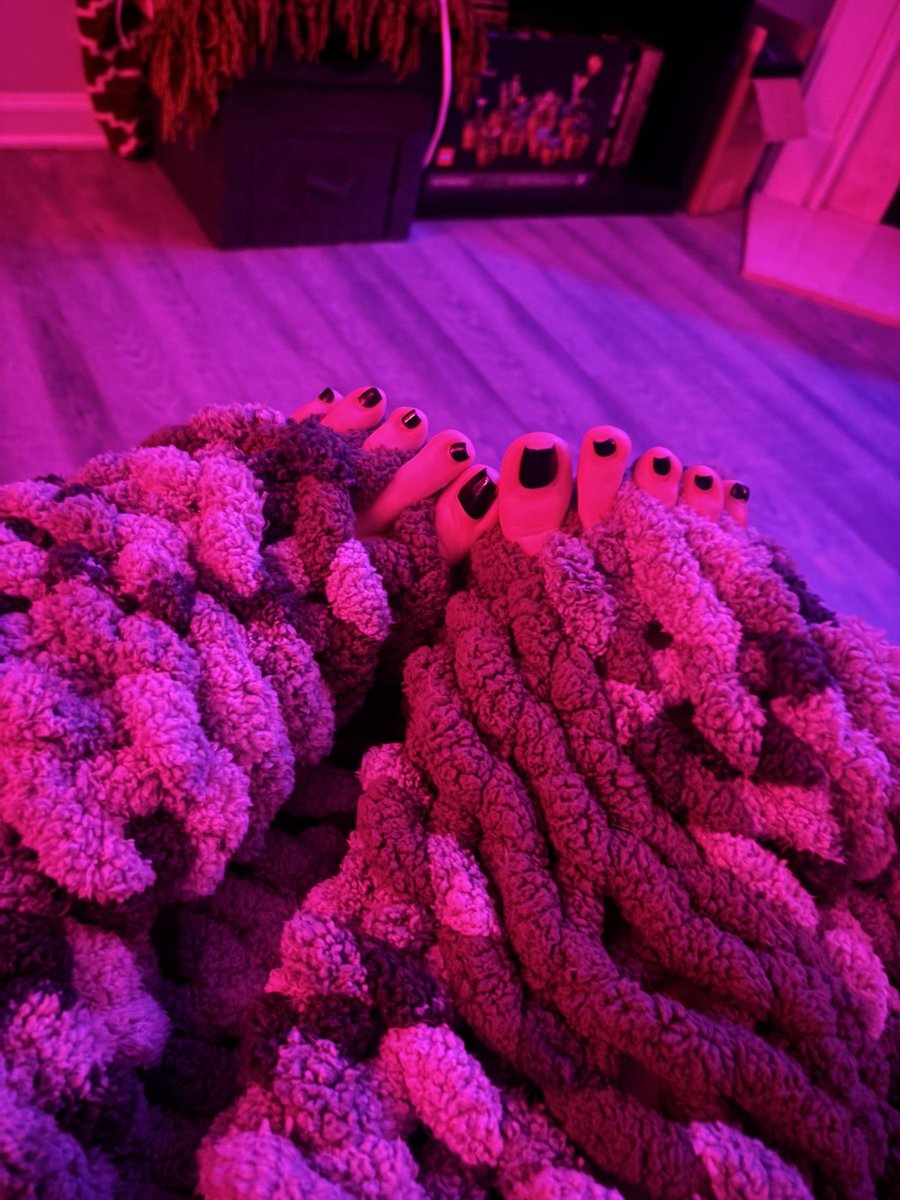 ᴊᴜɴᴇ ⊙﹏⊙ tweet media